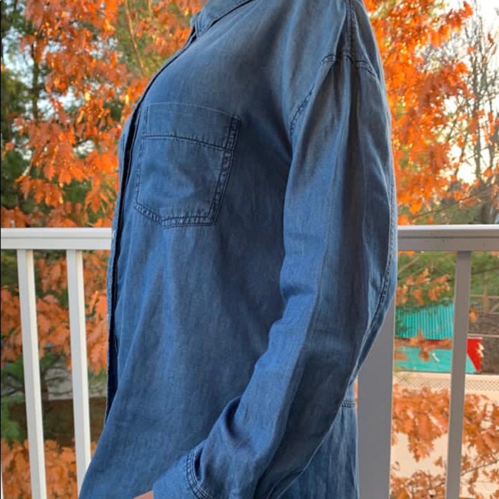 Women’s shirt